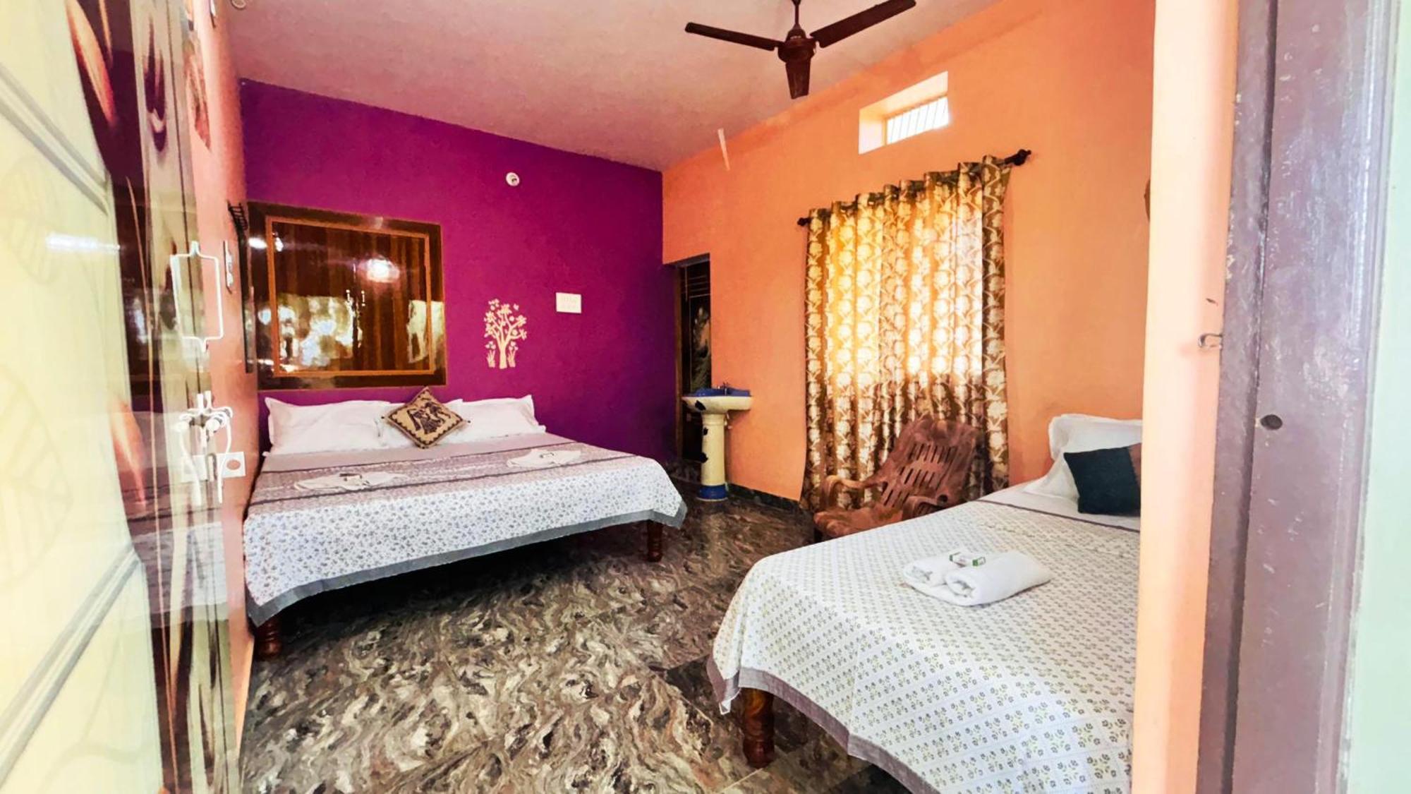 Roshini's Hampi