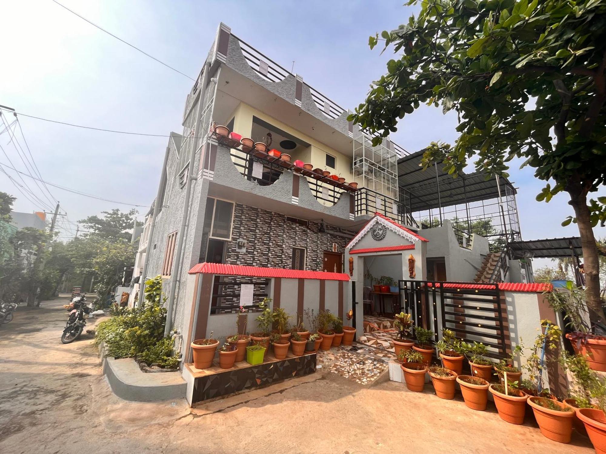 Homestay Roshini's